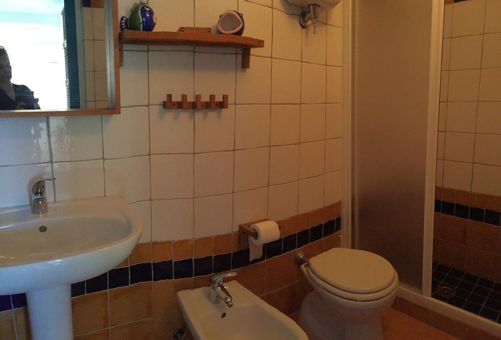 Raffaele Apartment Понца Стая снимка