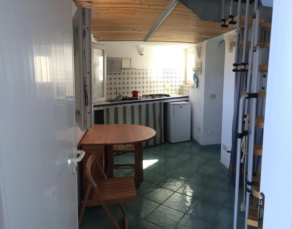 Raffaele Apartment Понца Стая снимка